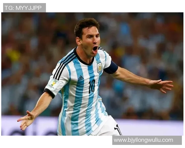 从小体弱多病却逆袭成足球巨星的励志人生故事