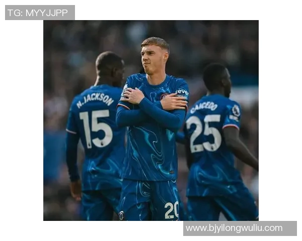 切尔西足球明星的时尚穿搭解析与潮流搭配技巧分享