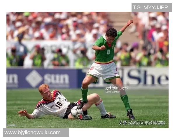 东德足球历史上的传奇明星球员及其辉煌成就回顾 东德足球历史上的传奇明星球员及其辉煌成就回顾