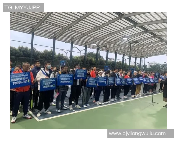 全国锦标赛回顾：成都网球队展现出色实力与团队精神